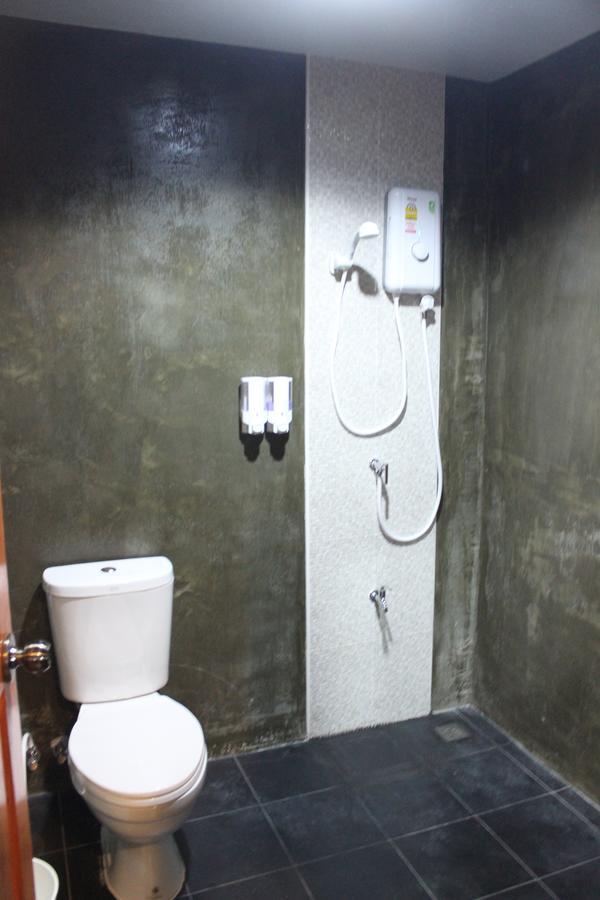 Rak Khun Hostel Chiang Mai Ngoại thất bức ảnh